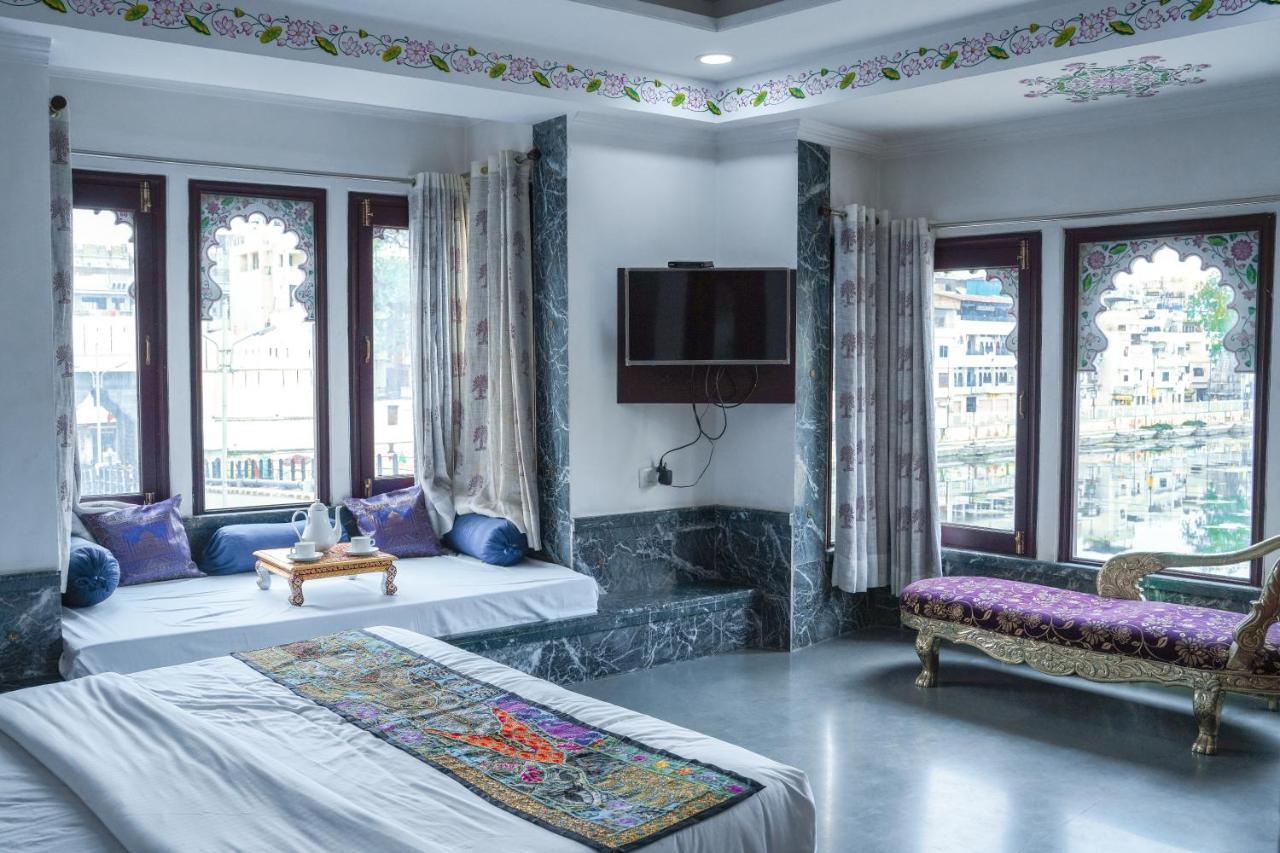 Hide-In Udaipur - A Lake View Boutique Hotel Zewnętrze zdjęcie