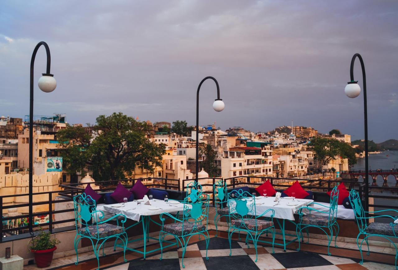 Hide-In Udaipur - A Lake View Boutique Hotel Zewnętrze zdjęcie
