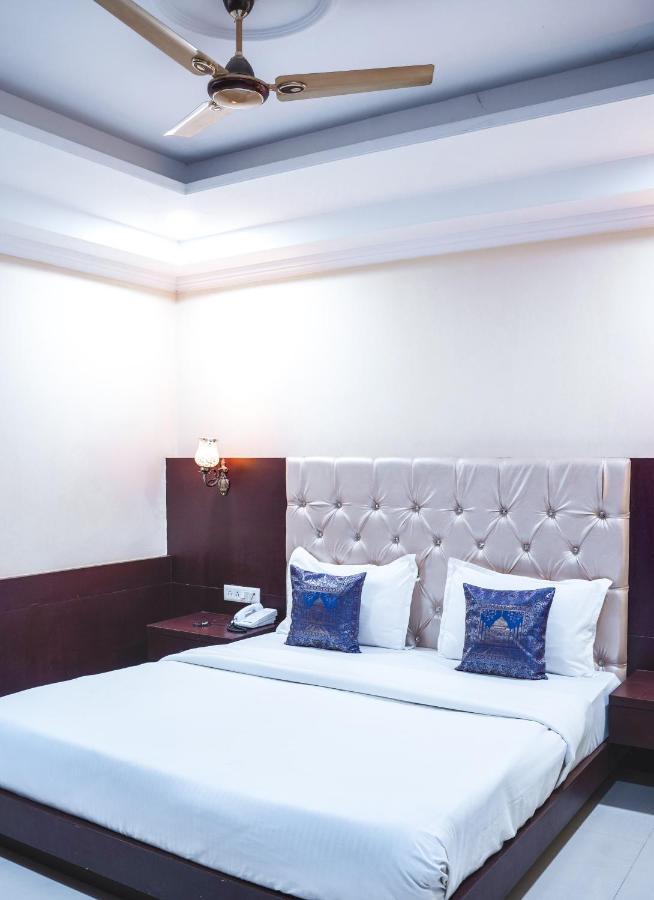 Hide-In Udaipur - A Lake View Boutique Hotel Zewnętrze zdjęcie