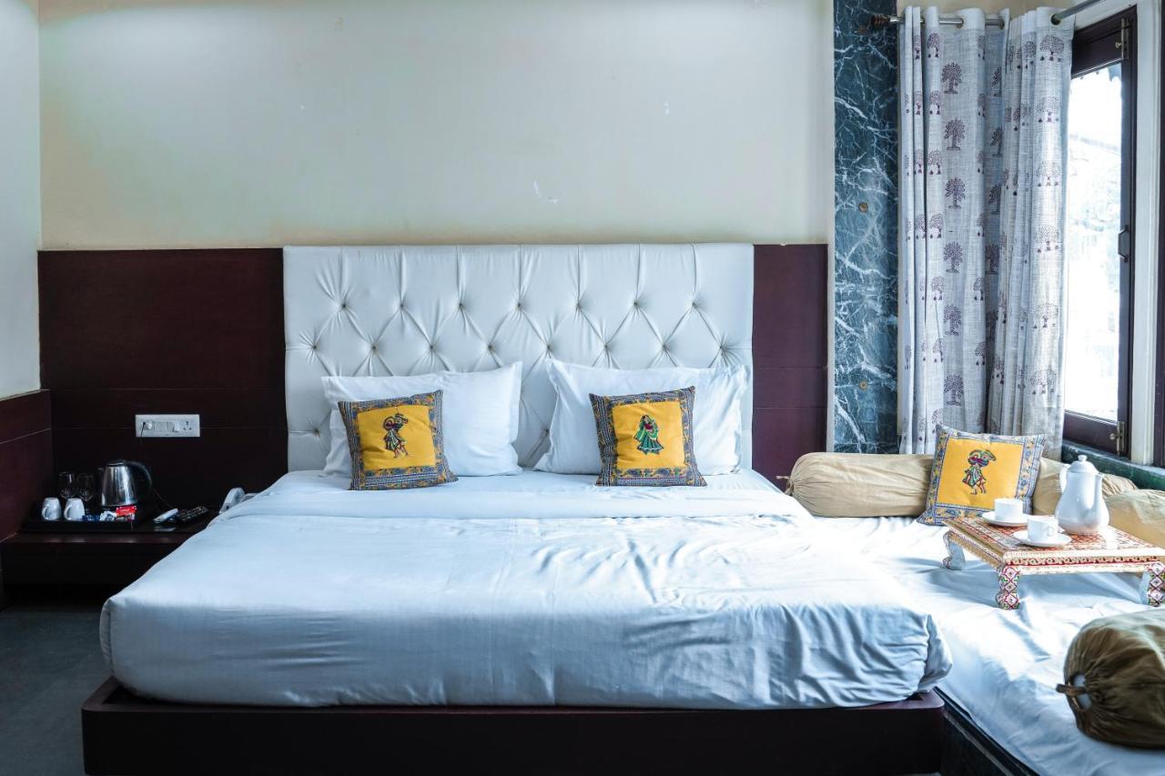 Hide-In Udaipur - A Lake View Boutique Hotel Zewnętrze zdjęcie